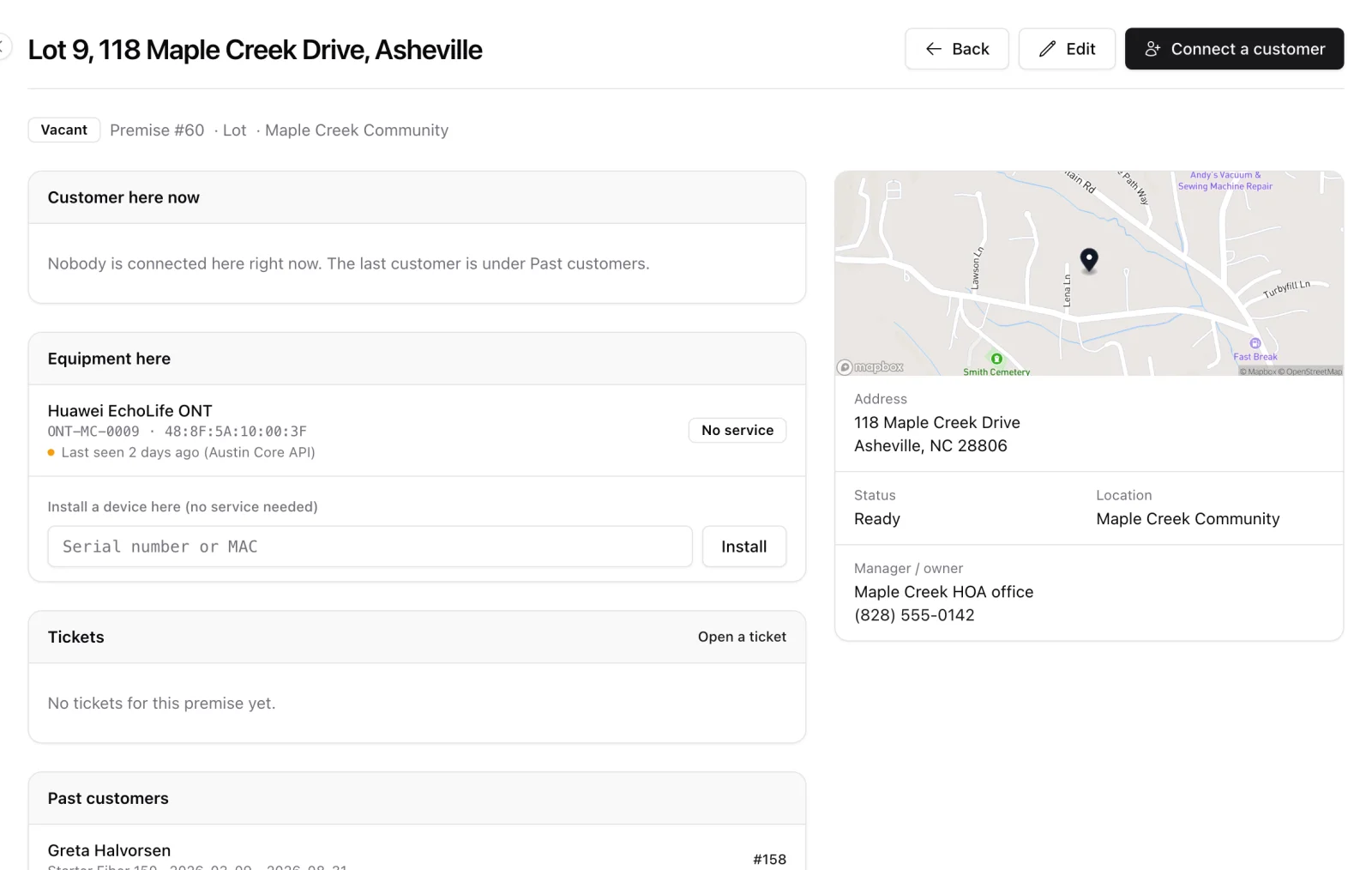 Premise page after the resident left: nobody connected, the ONT still installed, the past customer listed
